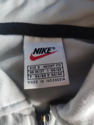 Chaqueta Chándal Nike Vintage Negra y Blanca