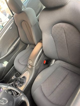 Mercedes-Benz  CLK 2004