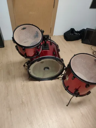 Batería Sonor Panther 80's 6 cuerpos + herrajes