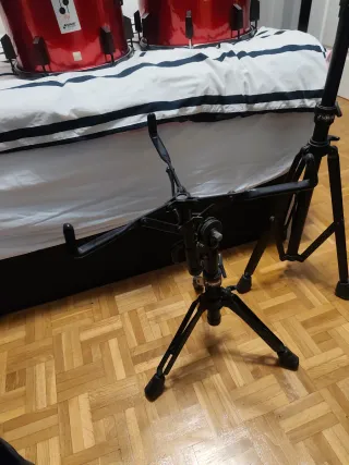 Batería Sonor Panther 80's 6 cuerpos + herrajes