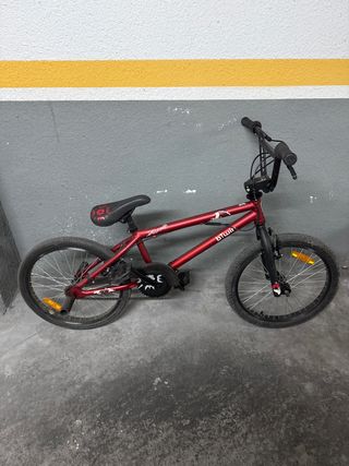 Bicicleta BMX Roja Btwin