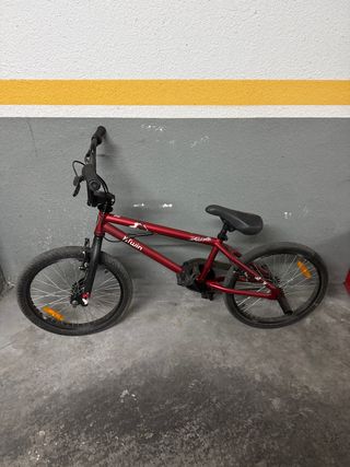 Bicicleta BMX Roja Btwin