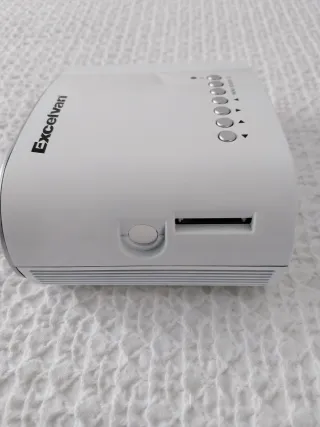 Mini Proyector LED Excelvan HDMI VGA SD