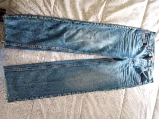 Pantalón Vaquero Azul Desgastado