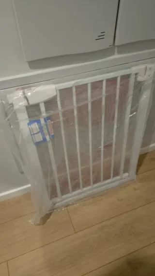 Barrera seguridad niños/mascotas blanca