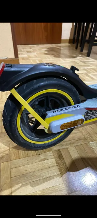 Patinete Eléctrico Casi Nuevo