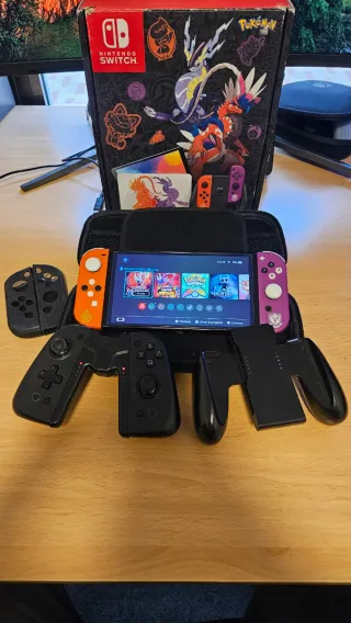 Nintendo Switch OLED Edizione Pokémon