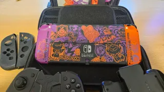 Nintendo Switch OLED Edizione Pokémon