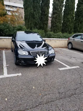 Mercedes-Benz Clase C 2005