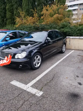 Mercedes-Benz Clase C 2005