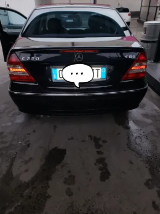 Mercedes-Benz Clase C 2005