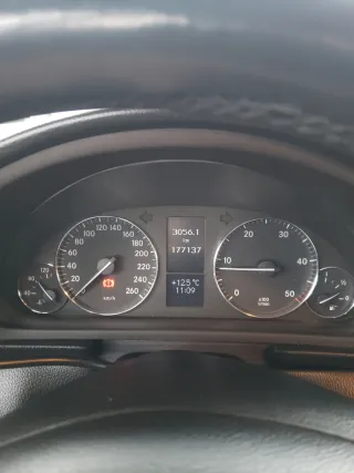 Mercedes-Benz Clase C 2005