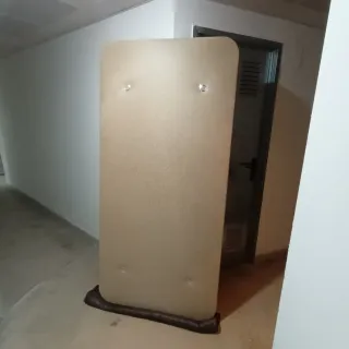 Base tapizada beige 6 patas