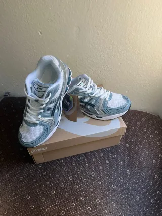 Asics Gel-Kayano 14 Gris/Blanco