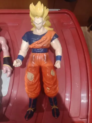 Figuras antiguas Goku y Majin Boo 1989