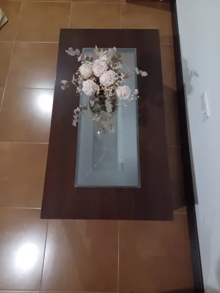 Mesa auxiliar salón madera y cristal