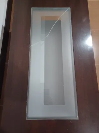 Mesa auxiliar salón madera y cristal