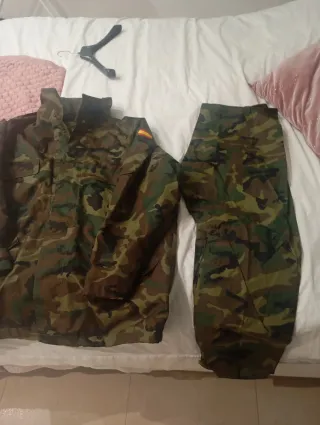 Chaqueta militar tres cuartos camuflaje