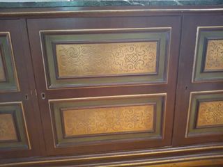 Mueble recibidor clásico madera y mármol