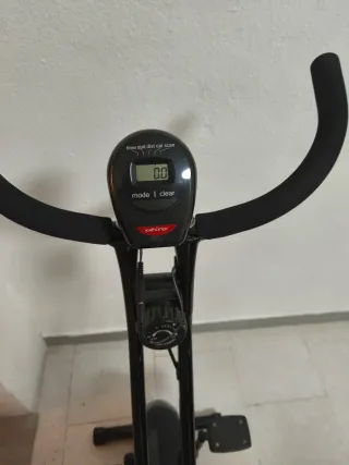 Bicicleta estática negra