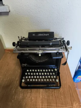 Máquina de escribir Remington Antigua