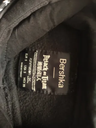 Sudadera Mikasa Attack on Titan