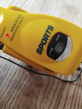 Cascos Sports Vintage con Radio AM/FM