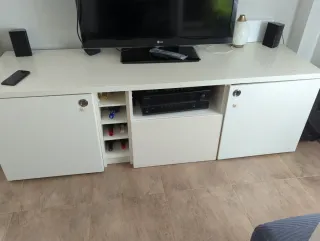 Mueble TV blanco Ikea