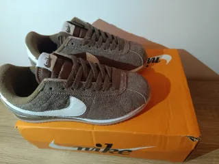 Nike Cortez