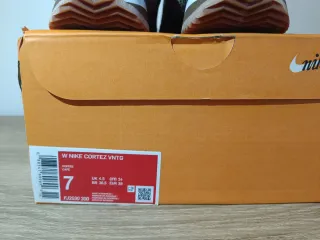 Nike Cortez