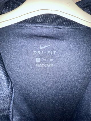 Chaqueta deportiva Nike Nueva