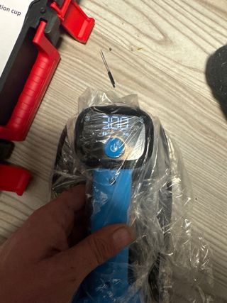 Ventosa a batería azul