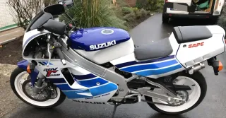 SUZUKI RGV250 VJ22