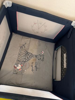 Parque infantil Sophie la girafe