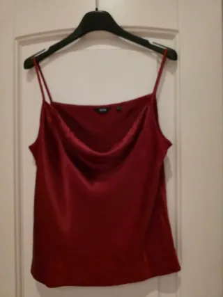 Completo top camicia seta Mango rosso