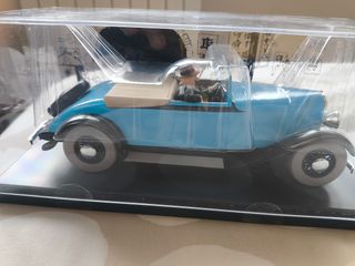 Coche grande Tintin 1:24 descapotable a estrenar