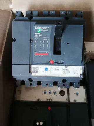 Interruptor Automático Schneider NSX 160F