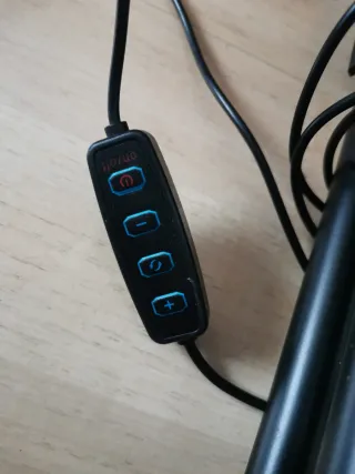 Trípode negro plegable