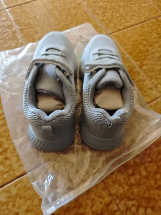 Scarpe da bambino grigie