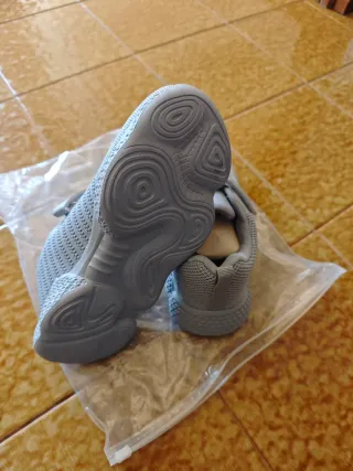 Scarpe da bambino grigie