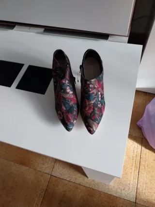 Botines estampados tacón