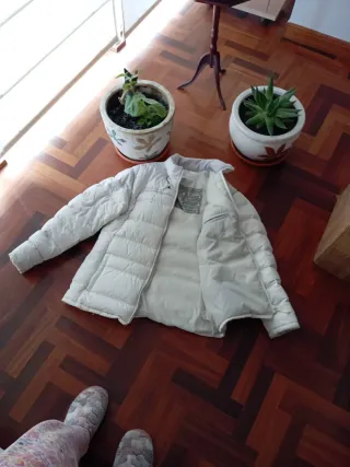 Parka blanca acolchada