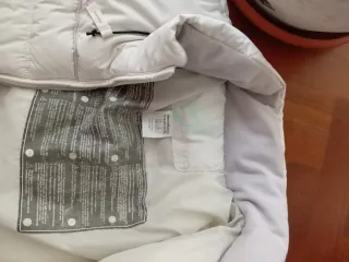 Parka blanca acolchada