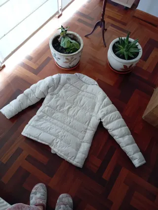 Parka blanca acolchada