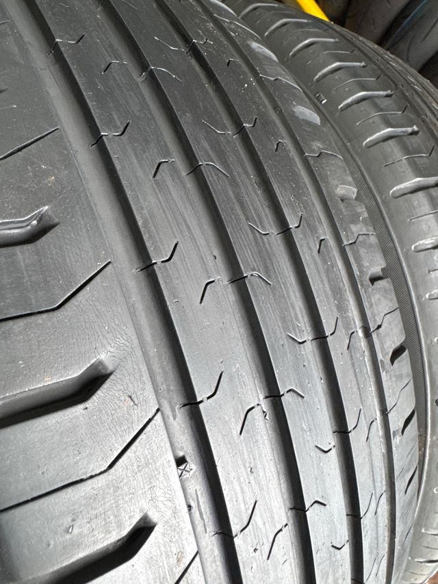 2 Neumáticos Continental 205/55R17 91V