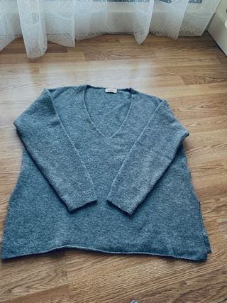 Jersey lana gris claro cuello pico