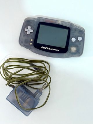 Nintendo Game Boy Advance + 4 Juegos