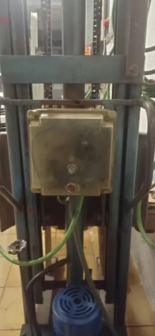 Carretilla elevadora antigua