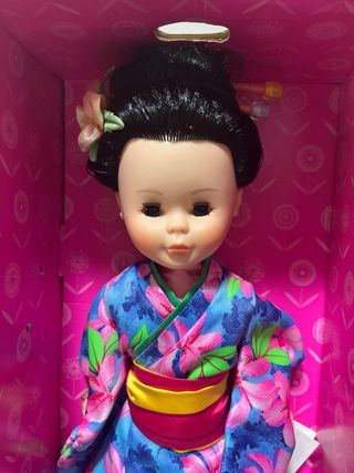 Muñeca Nancy Quiron Kimono Flores