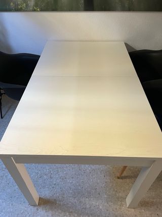 Mesa de salón extensible blanca 140x84